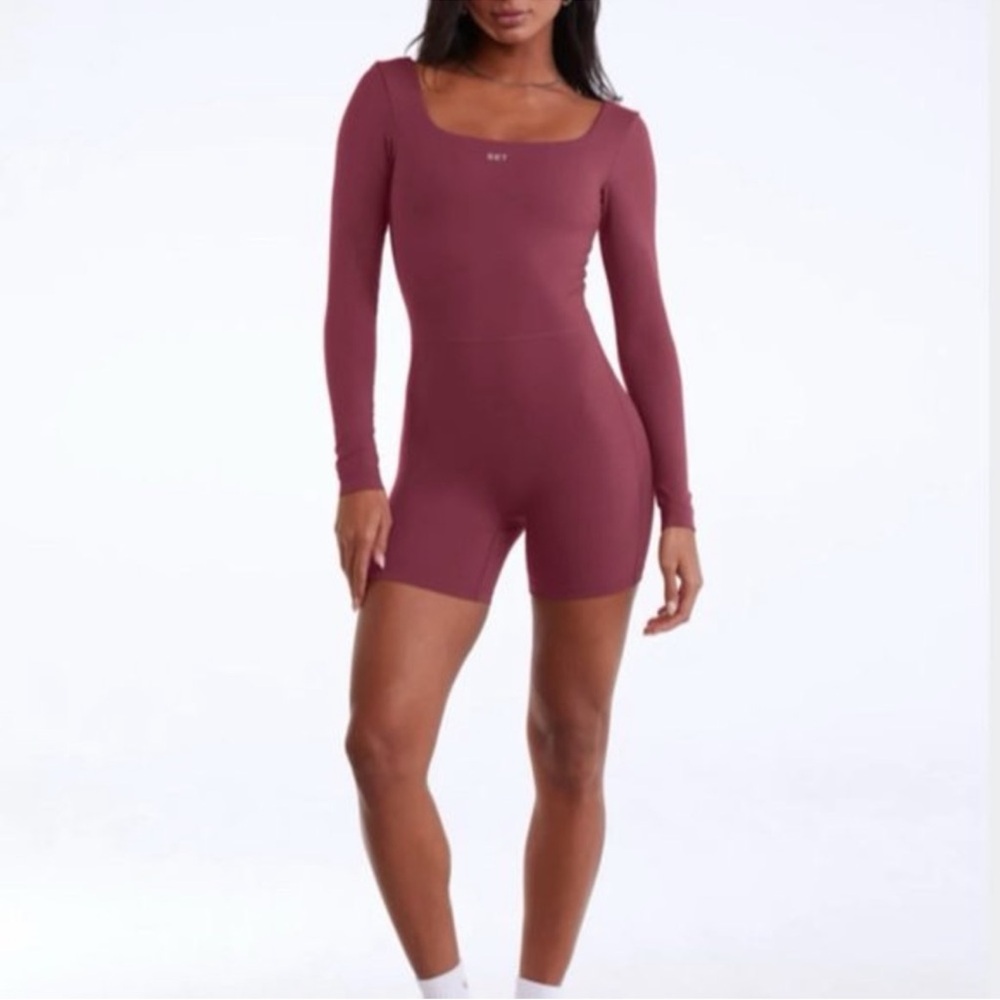 SET Active XL Long Sleeve Bodysuit Sportbody Pink Rose Red Pilates Workout